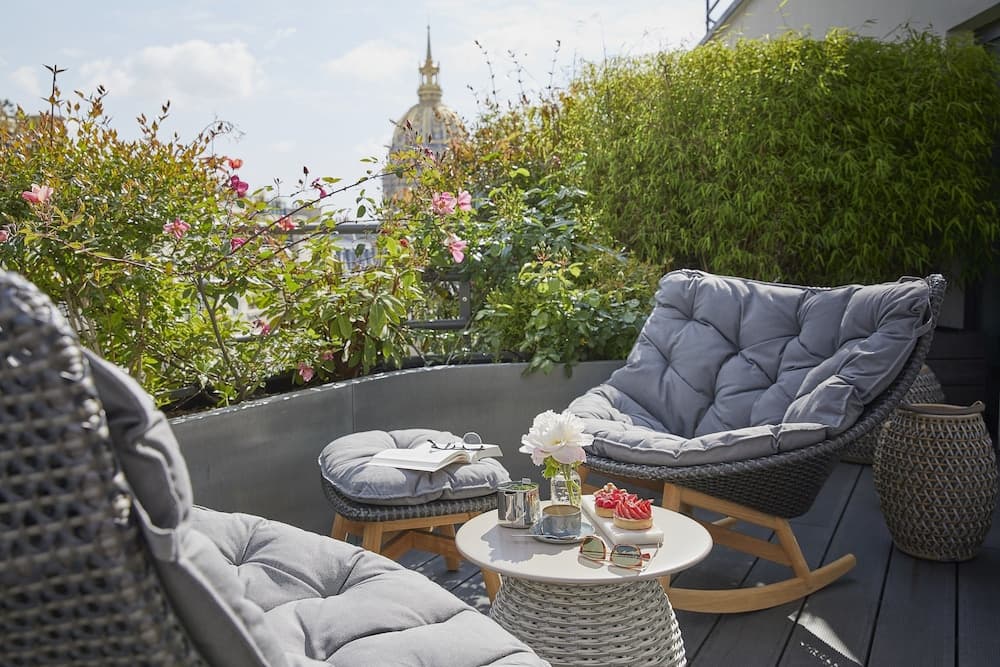 Le Cinq Codet — 9