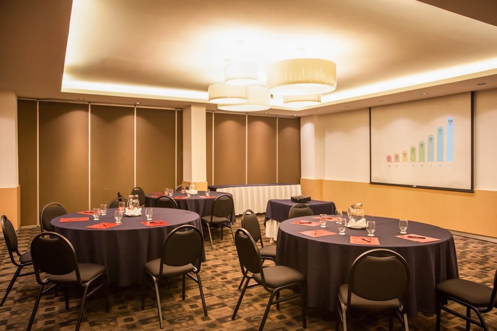 Fiesta Inn Flughafen Ciudad de Mexico — 27