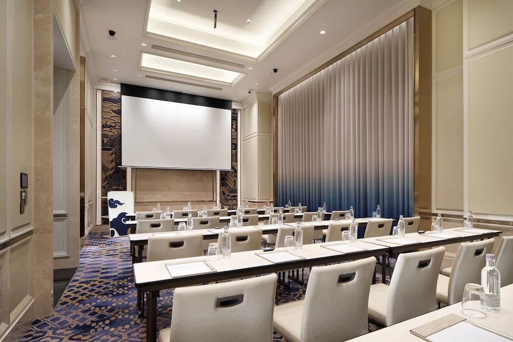 Grande Centre Point Surawong Bangkok — 16