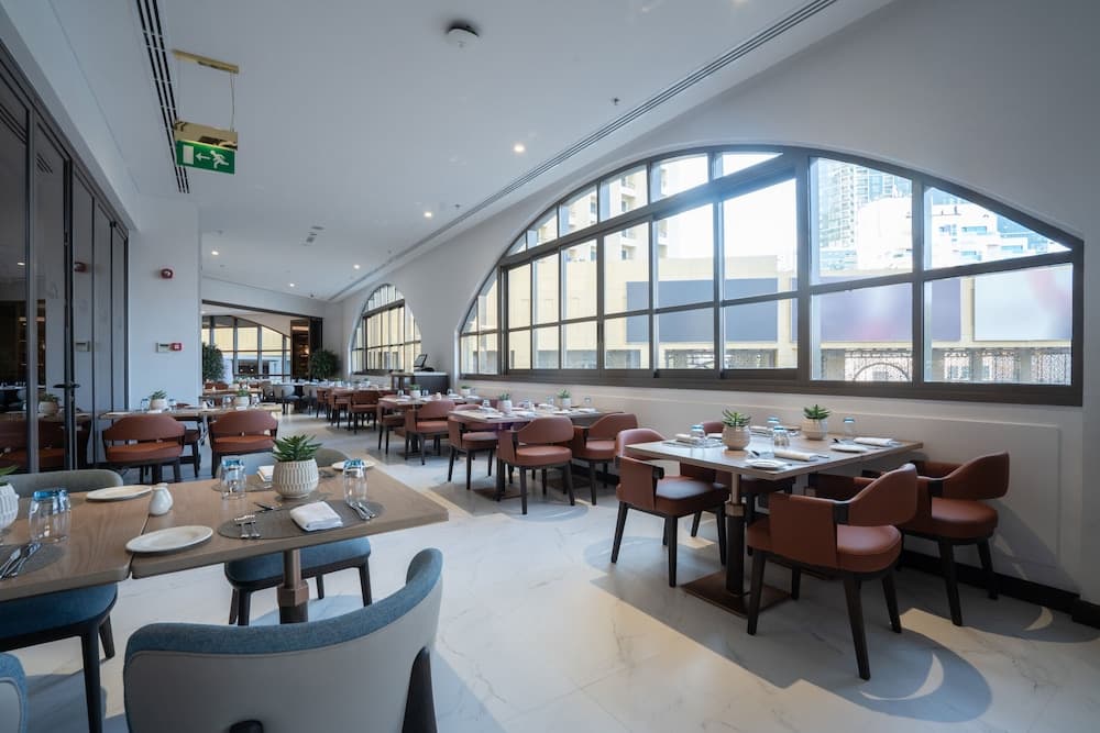 Amwaj Rotana, Jumeirah Beach - Dubai — 17