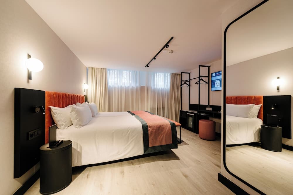 Catalonia Vondel Amsterdam — 19