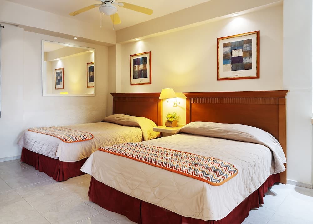 Hotel & Suites Nader — 10