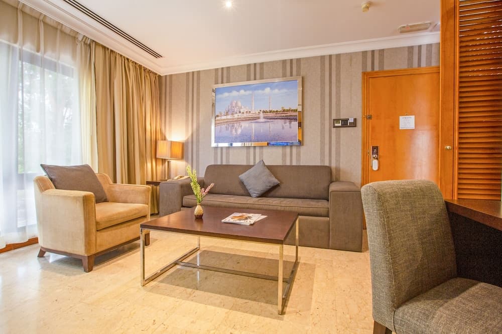 Dubai Marine Beach Resort & Spa — 22