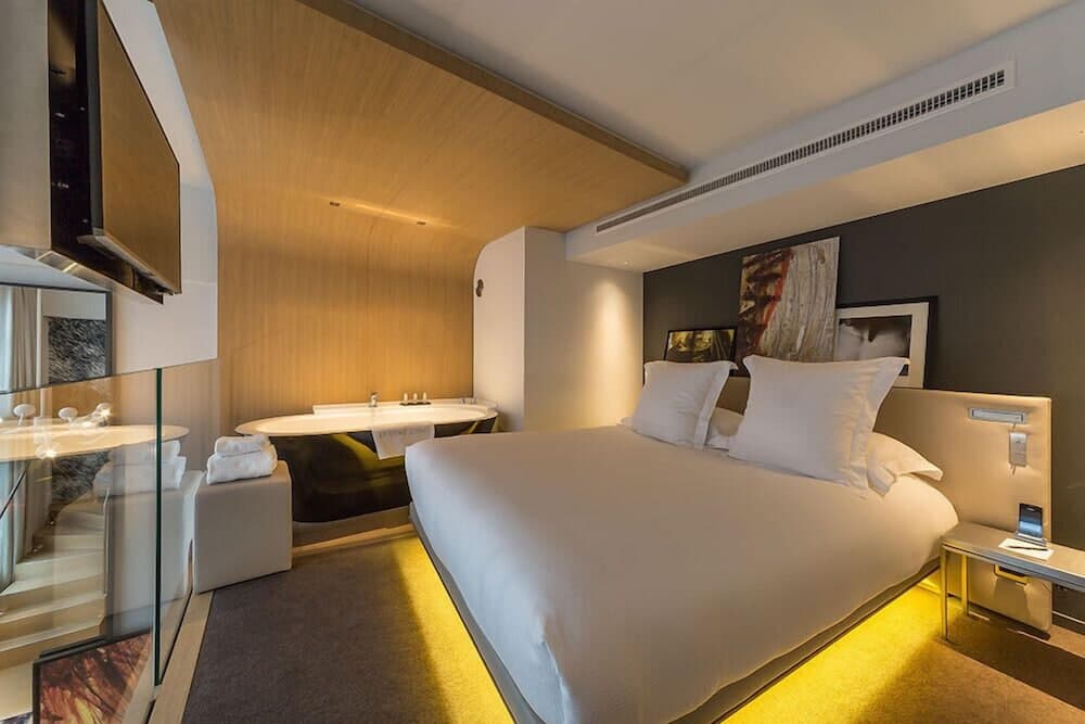 Le Cinq Codet — 28
