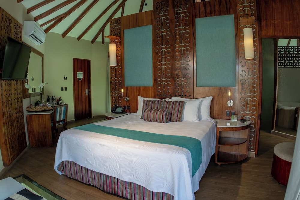 Palafitos Overwater Bungalows, Catamarán, Cenote, All & More Inclusive - Adults Only — 7