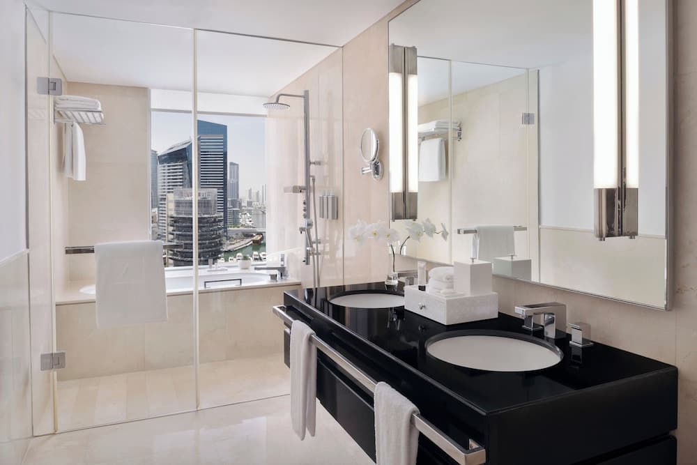JW Marriott Hotel Marina — 9