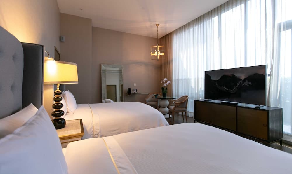 Suites Sky Marquis — 2