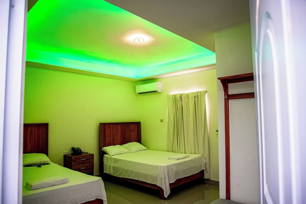 Hotel J&M — 9