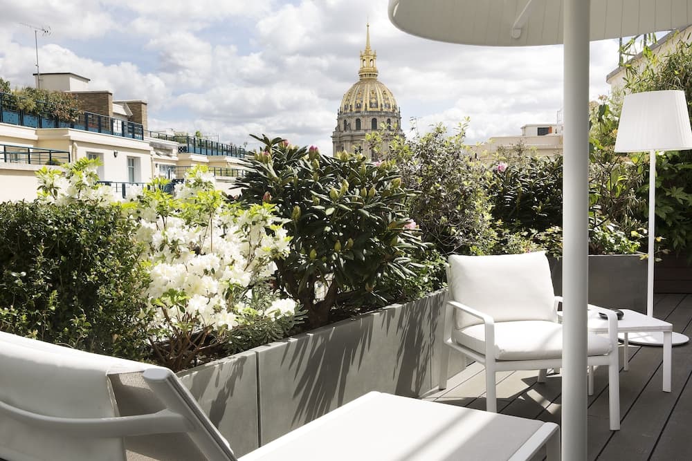 Le Cinq Codet — 25