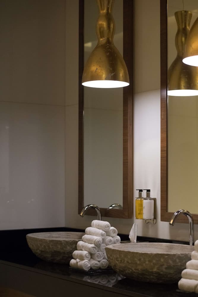 Radisson Blu Hotel Dubai Waterfront — 15