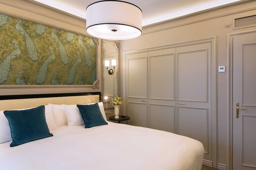 El Avenida Palace Hotel — 26