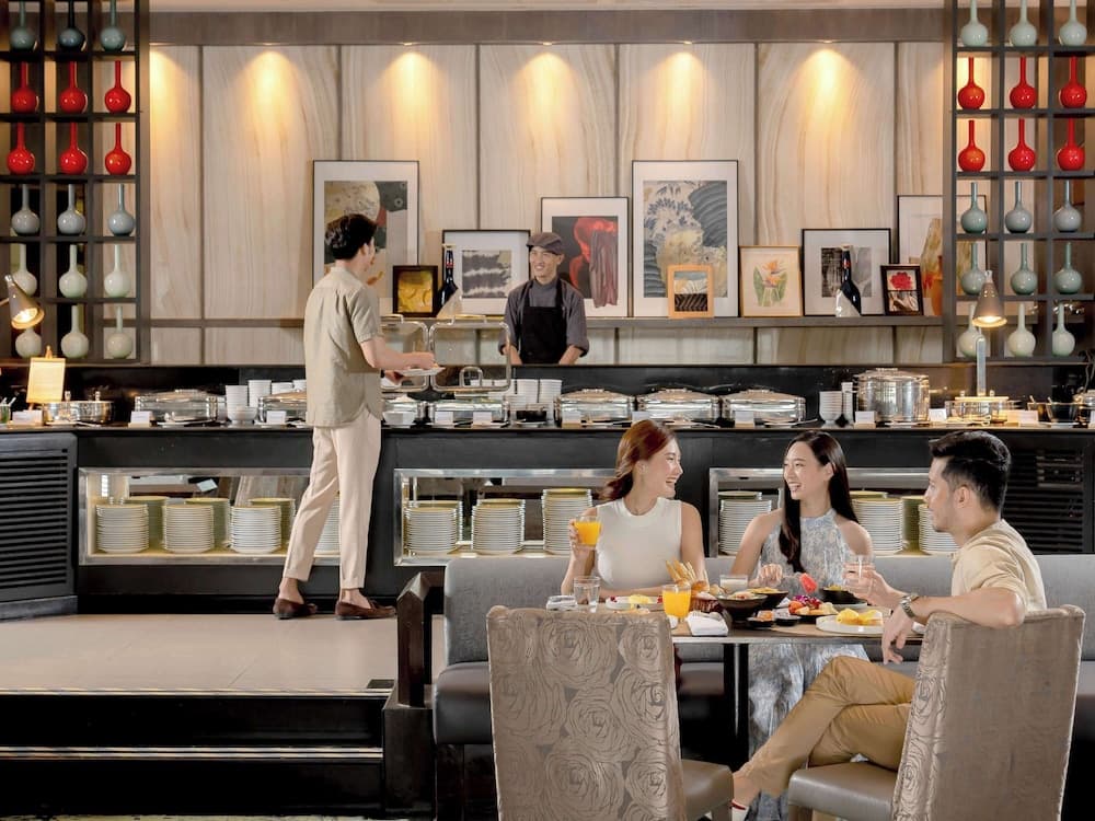 Grand Mercure Bangkok Atrium — 7