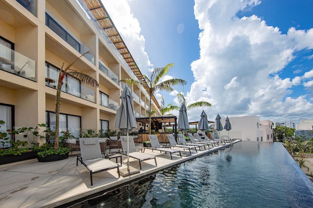 Colmena Cancún — 18