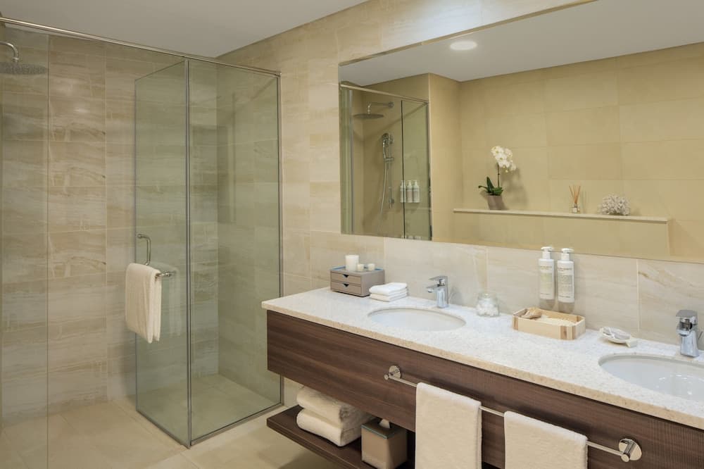 Avani+ Palm View Dubai Hotel & Suites — 26