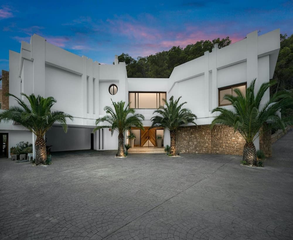 Appealing Villa Near Ibiza Town — 28