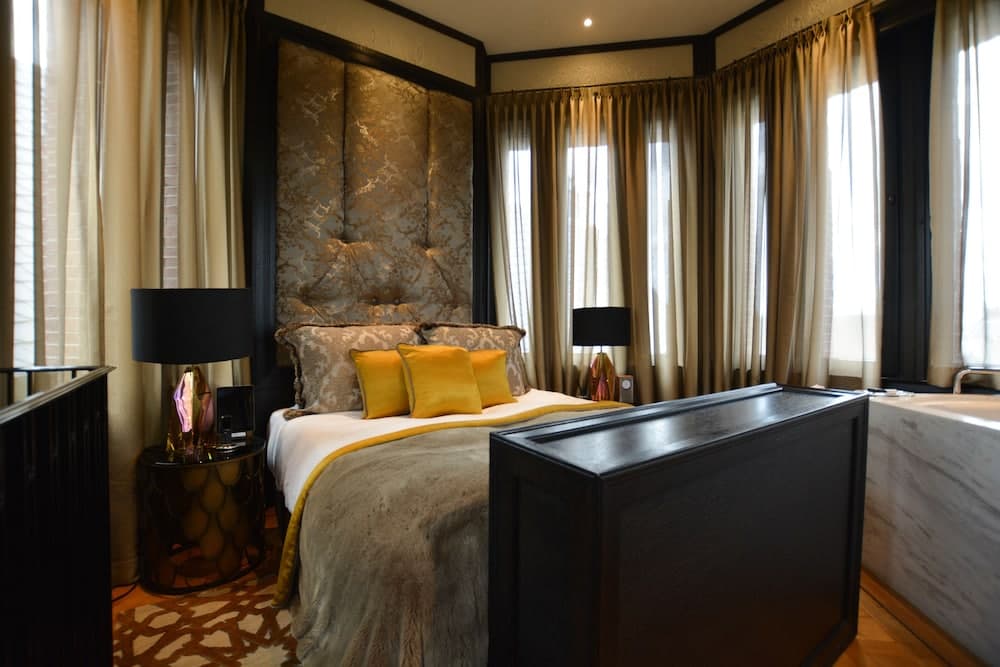 Hotel TwentySeven — 28