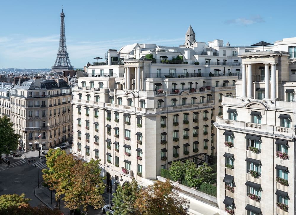 Four Seasons Hotel George V — 12