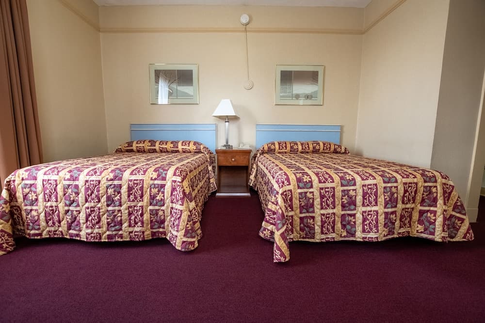 Stillwell Hotel — 4