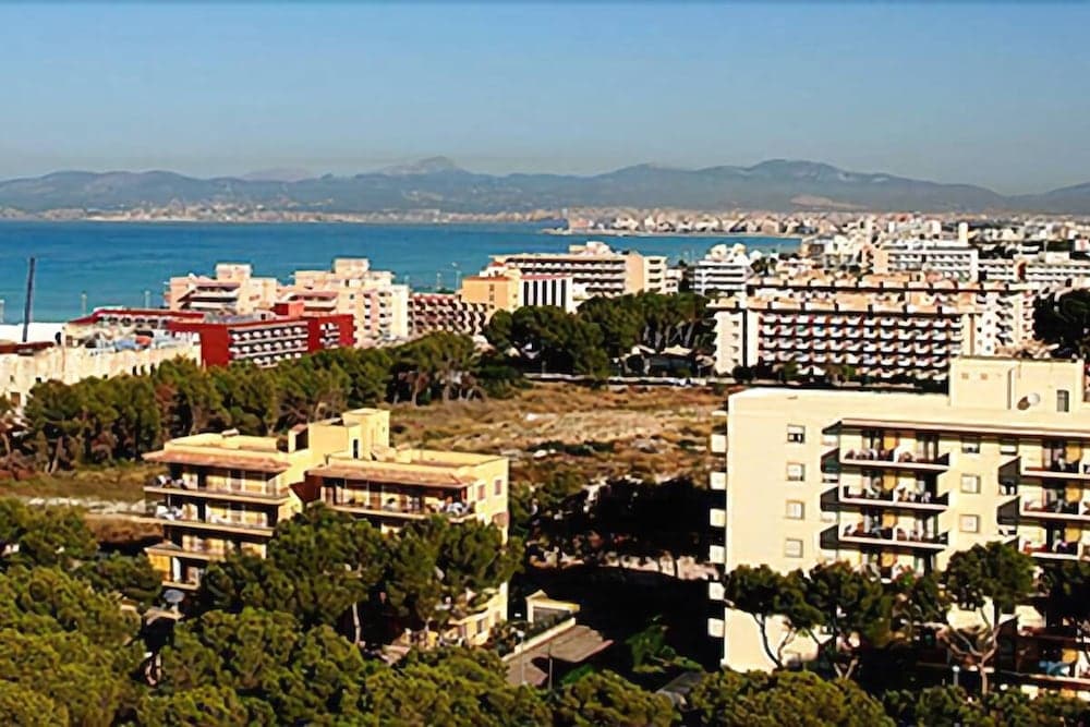 Cabot Tres Torres Apartamentos — 9