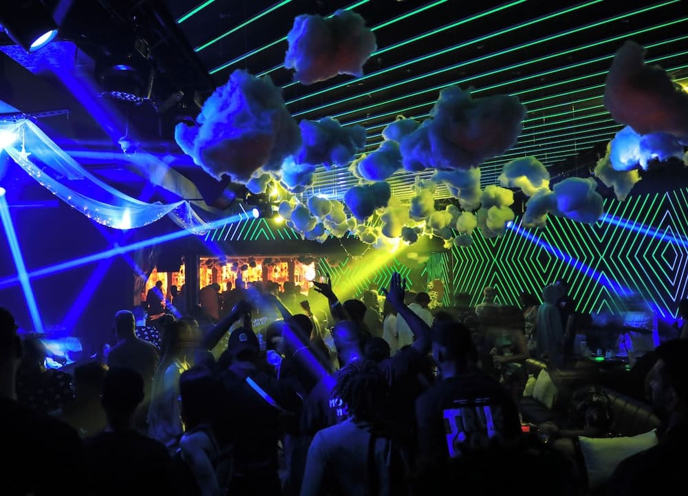 Dubai Marine Beach Resort & Spa — 14