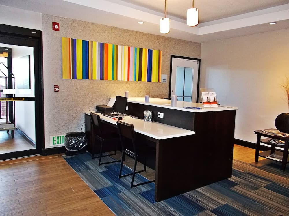 Comfort Inn & Suites Miami - Route 66 — 30