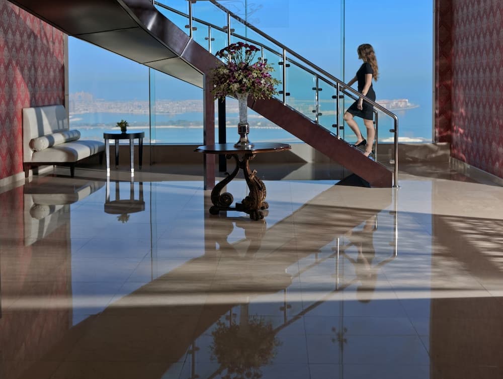 Two Seasons Hotel & Apartments — 10