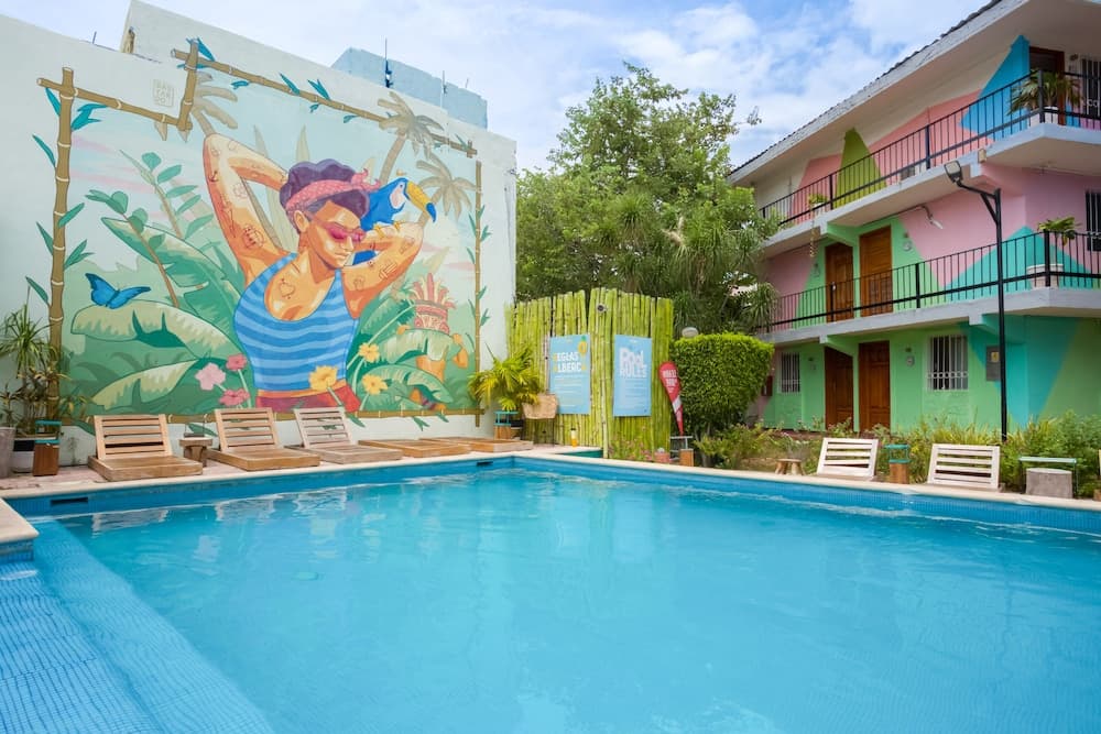 Nílu Cancun Downtown by Selina — 1
