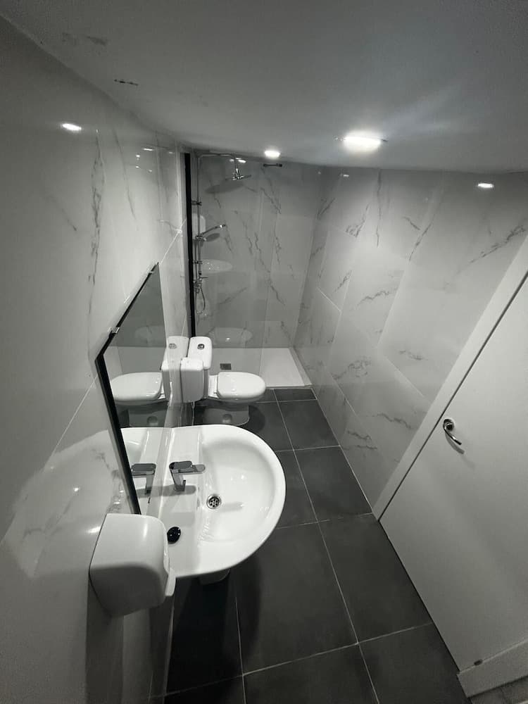 Hostal Avenida Andalucía — 18