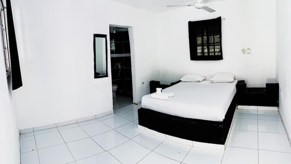 Hotel Punto 4 — 24