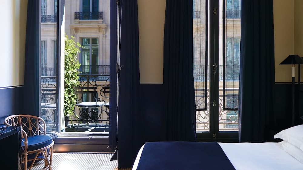 Monsieur George Hotel & Spa – Champs Elysées — 25