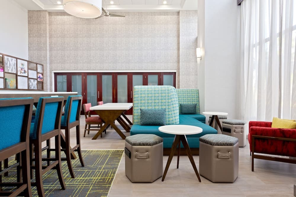 Hampton Inn & Suites Orlando Intl Dr N — 2