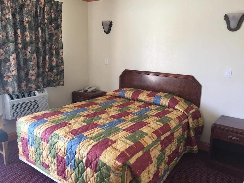 Travel Inn Motel — 2