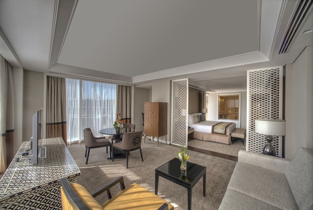 Taj Dubai — 11