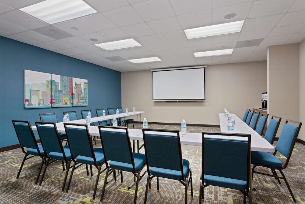 Hampton Inn & Suites Orlando Intl Dr N — 30