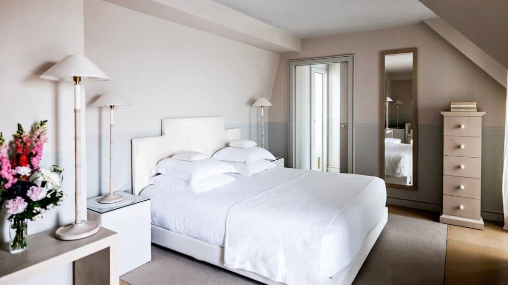 Monsieur George Hotel & Spa – Champs Elysées — 3