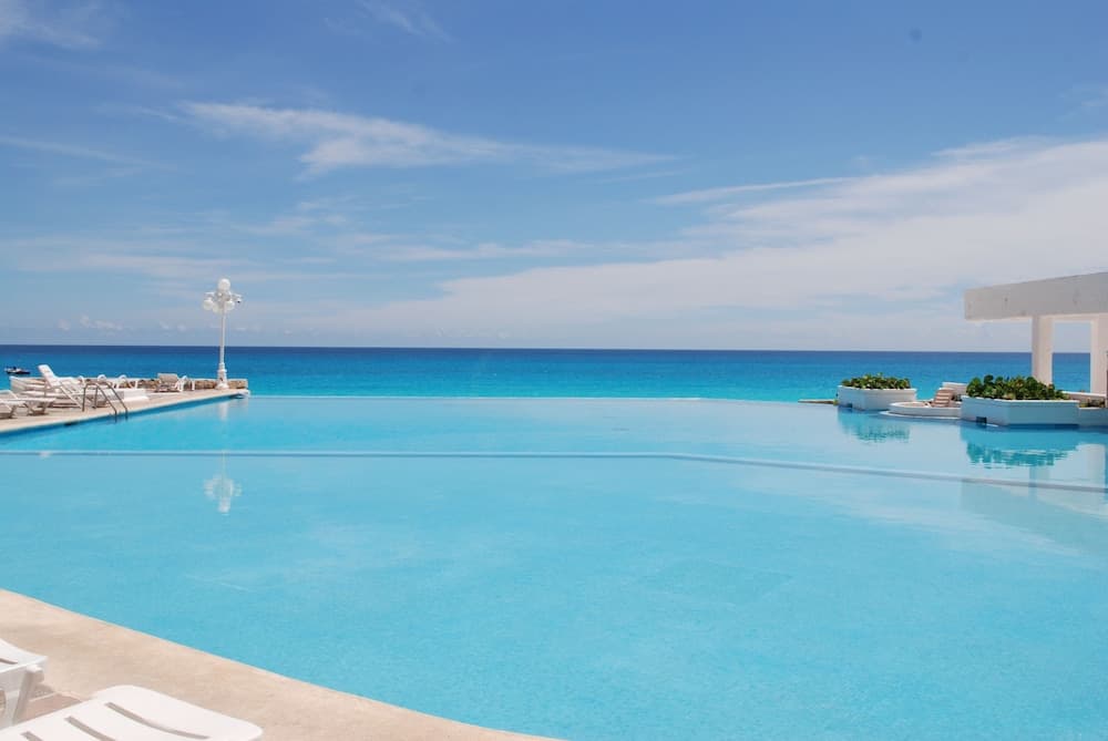 Bsea Cancun Plaza Hotel — 7