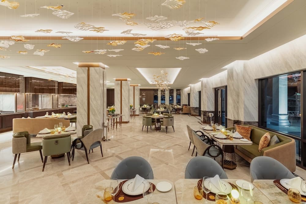Taj Exotica Resort & Spa, The Palm, Dubai — 28