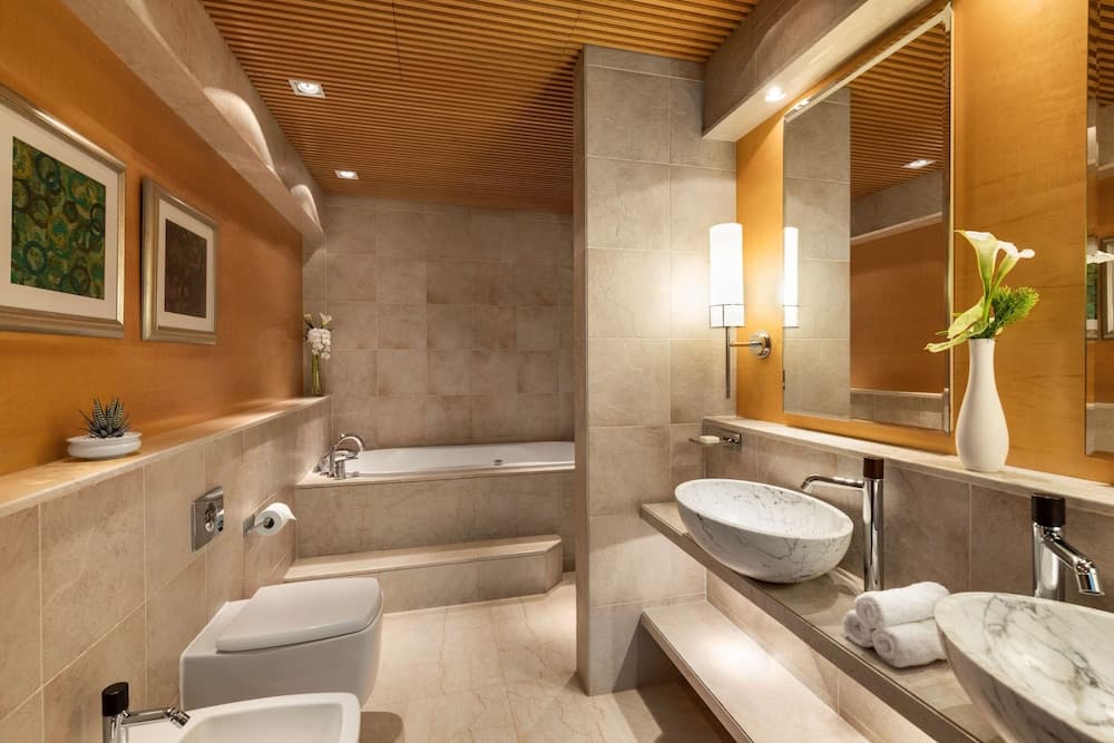 Shangri-La Dubai — 24