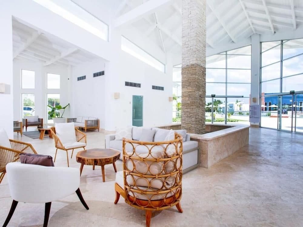 Cana Rock Condominios — 1