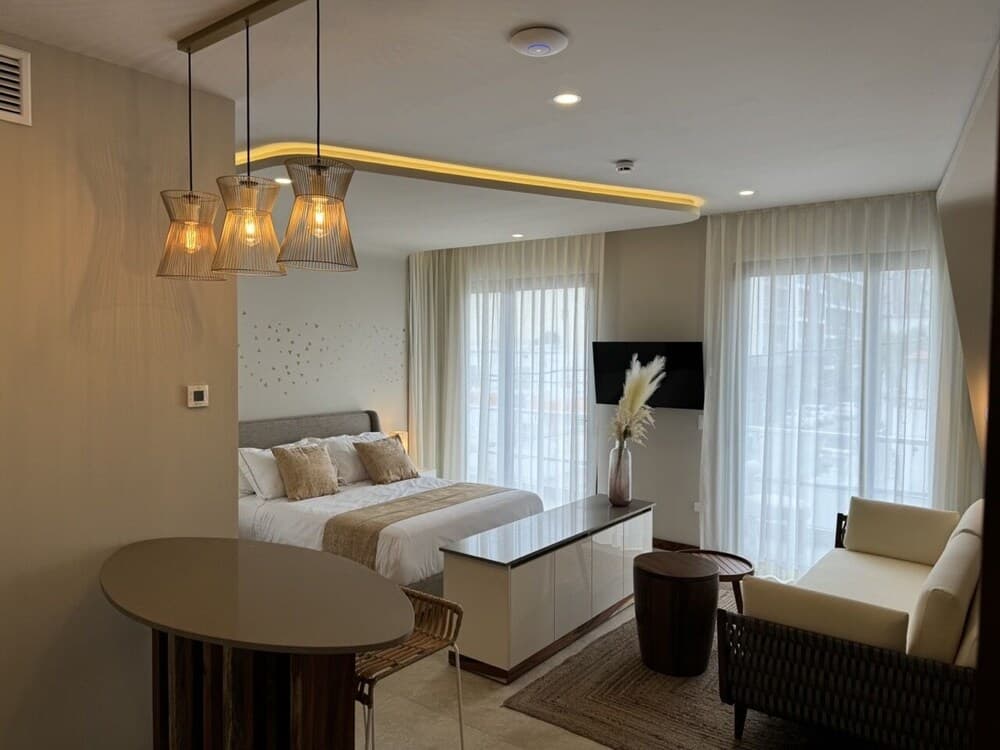 Alizee Tower — 3