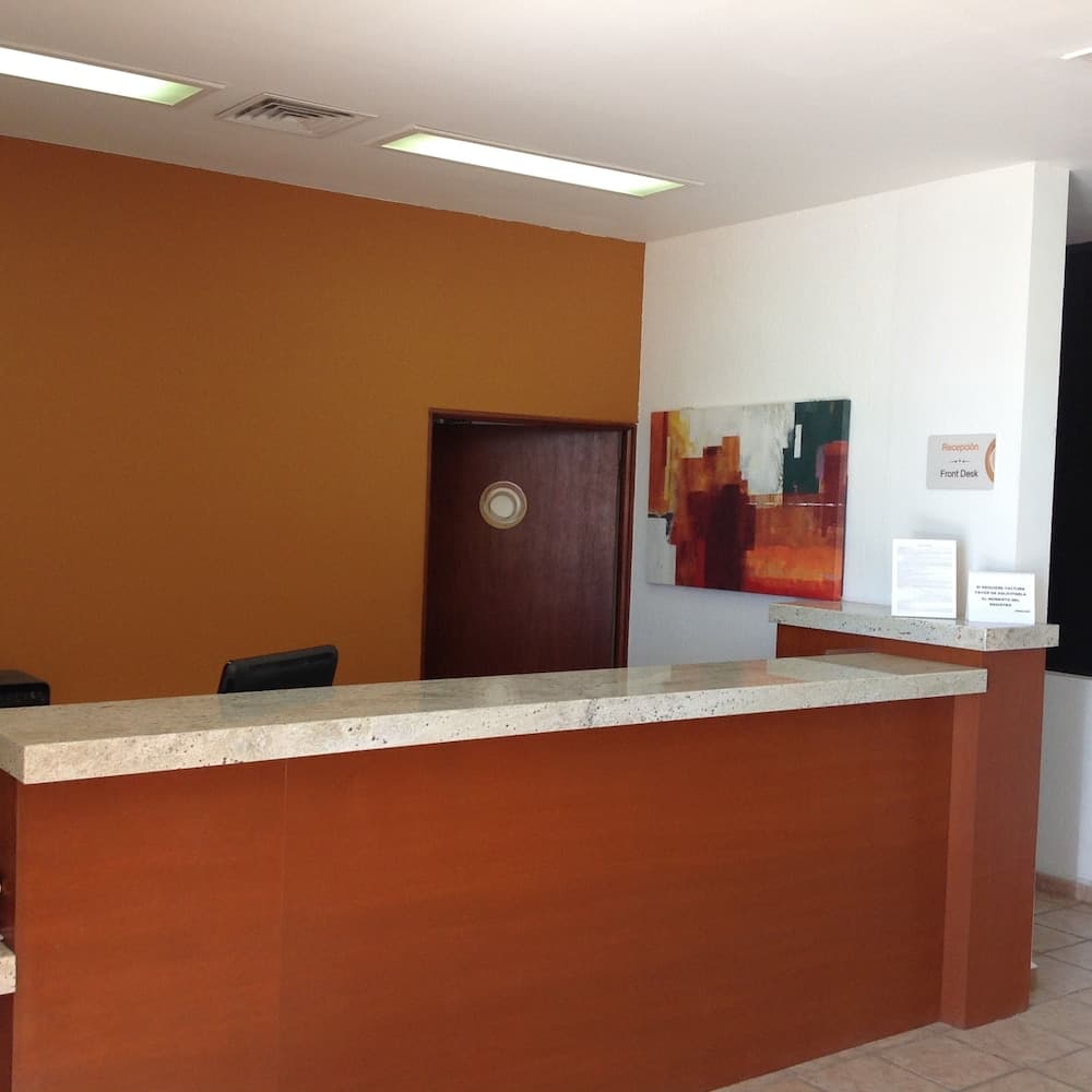 Sunrock Hotel and Suites — 9