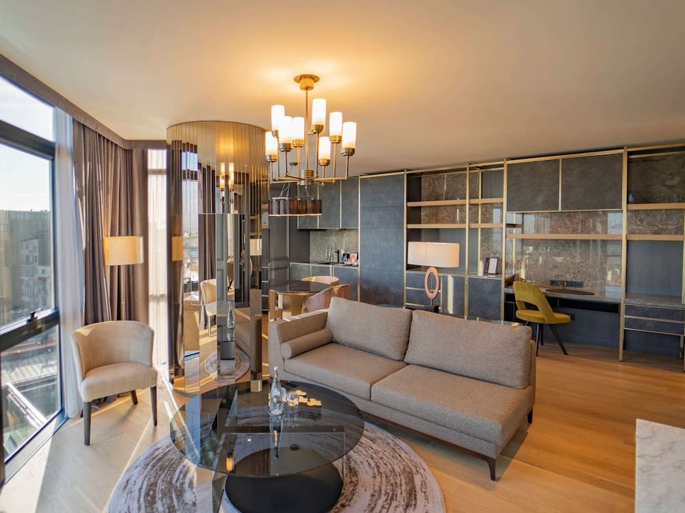 Sofitel Istanbul Taksim — 22