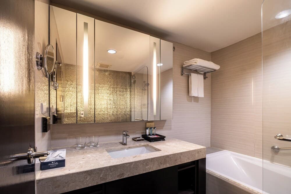 Residences Rembrandt Bangkok — 17