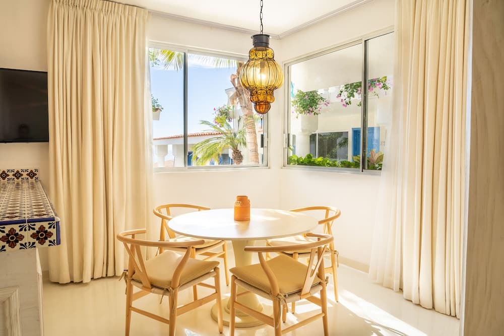 Mar del Cabo By Velas Resort — 27