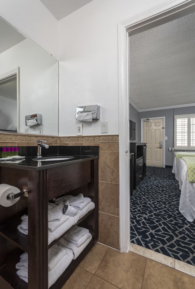 Hotel al anochecer — 18