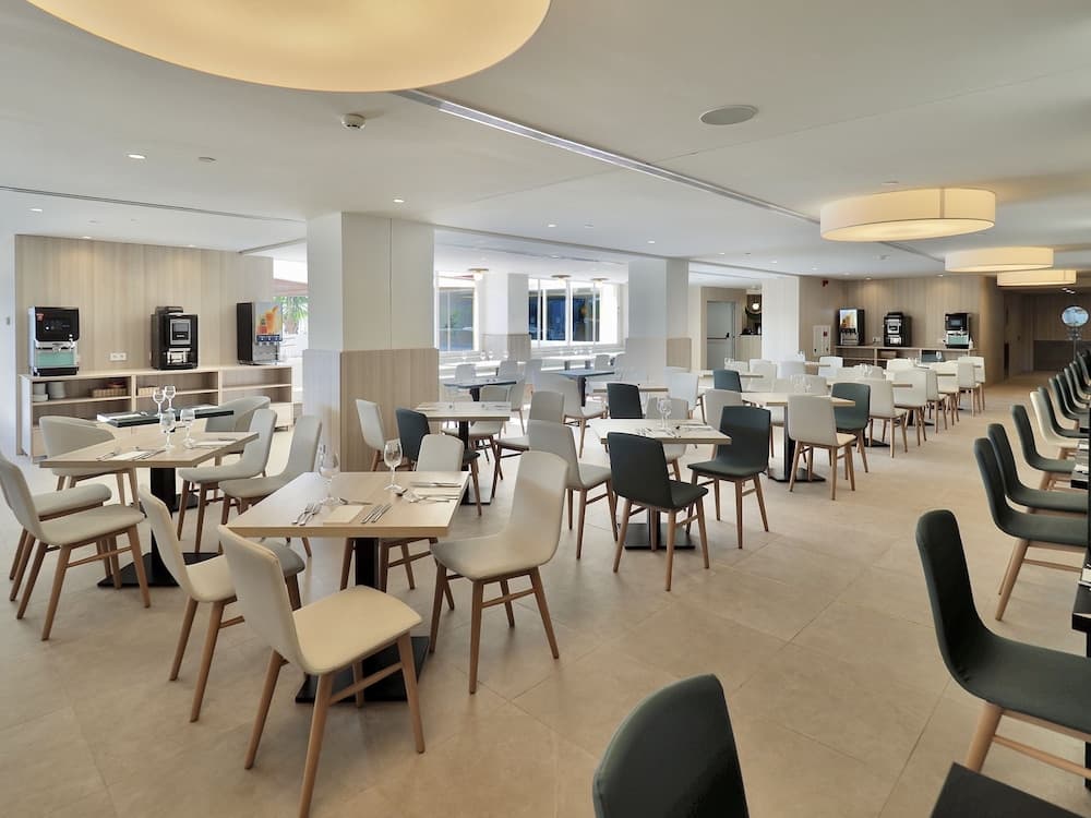 BQ Belvedere Hotel — 12