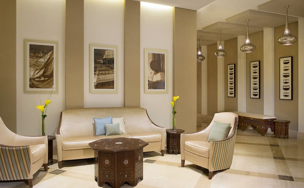 Hilton Garden Inn Dubai Jumeirah — 16