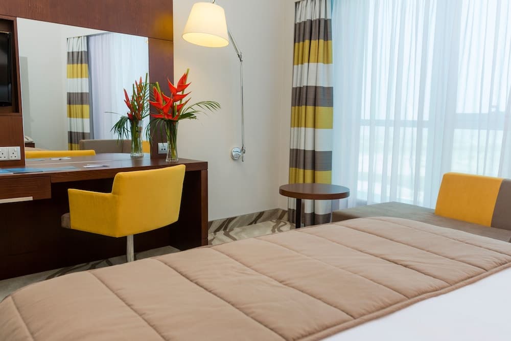 Novotel Dubai Al Barsha — 2