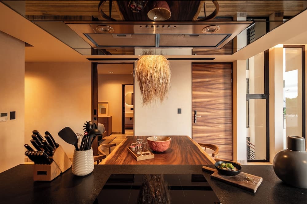 BESPOKE, Member of Small Luxury Hotels — 12