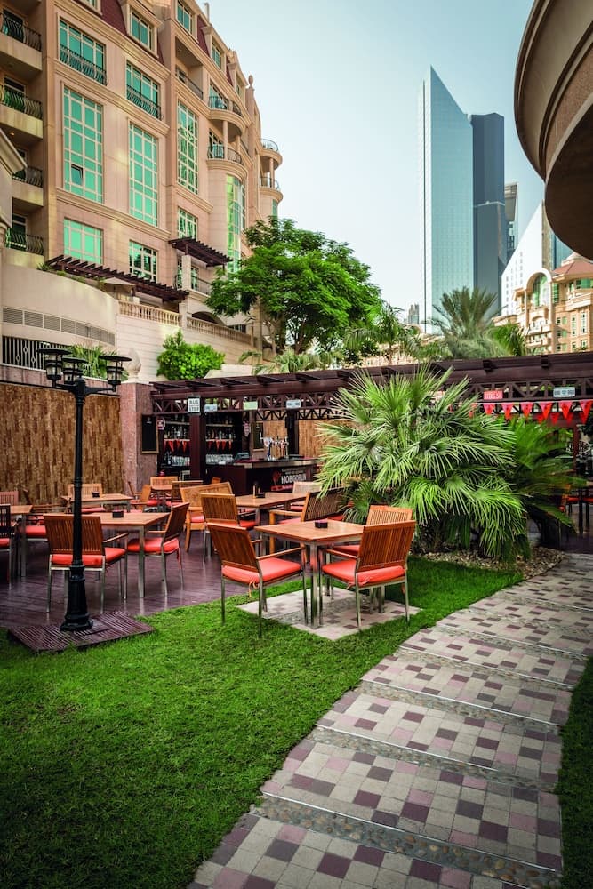 Swissôtel Al Murooj Dubái — 21